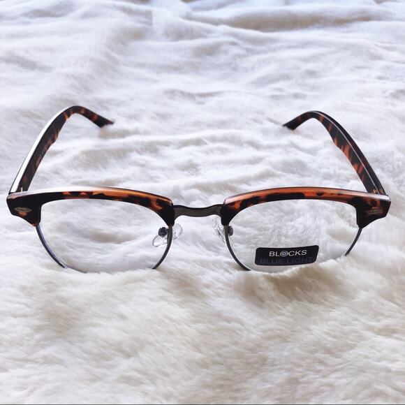 Vicky Tortoise Brown Blue Light Computer Glasses - Picture 3 of 10